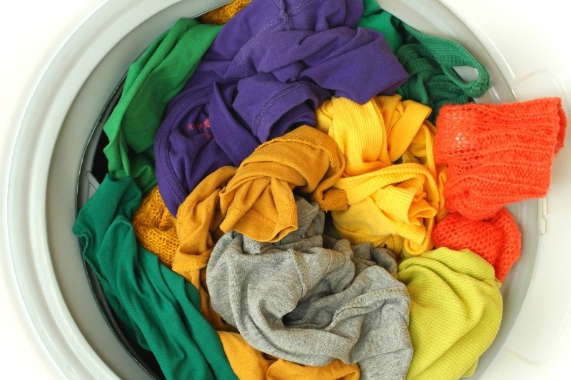 Por qué la ropa huele mal después del secado Por qué la ropa huele mal después del secado