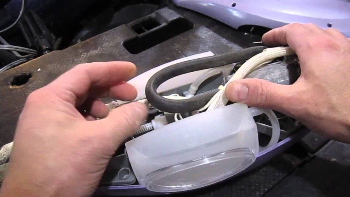 Cómo desmontar un trapeador a vapor Shark